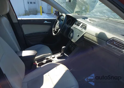 2018 Volkswagen Tiguan 2.0T Se/2.0T Sel z USA, uszkodzony, nr VIN 3VV2B7AXXJM221953